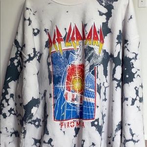 URBAN outfitters oversized crew neck